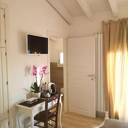 Casa Speri Oda ve Kahvaltı Peschiera del Garda