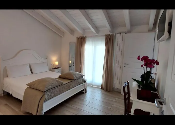 לינה וארוחת בוקר Casa Speri 4*